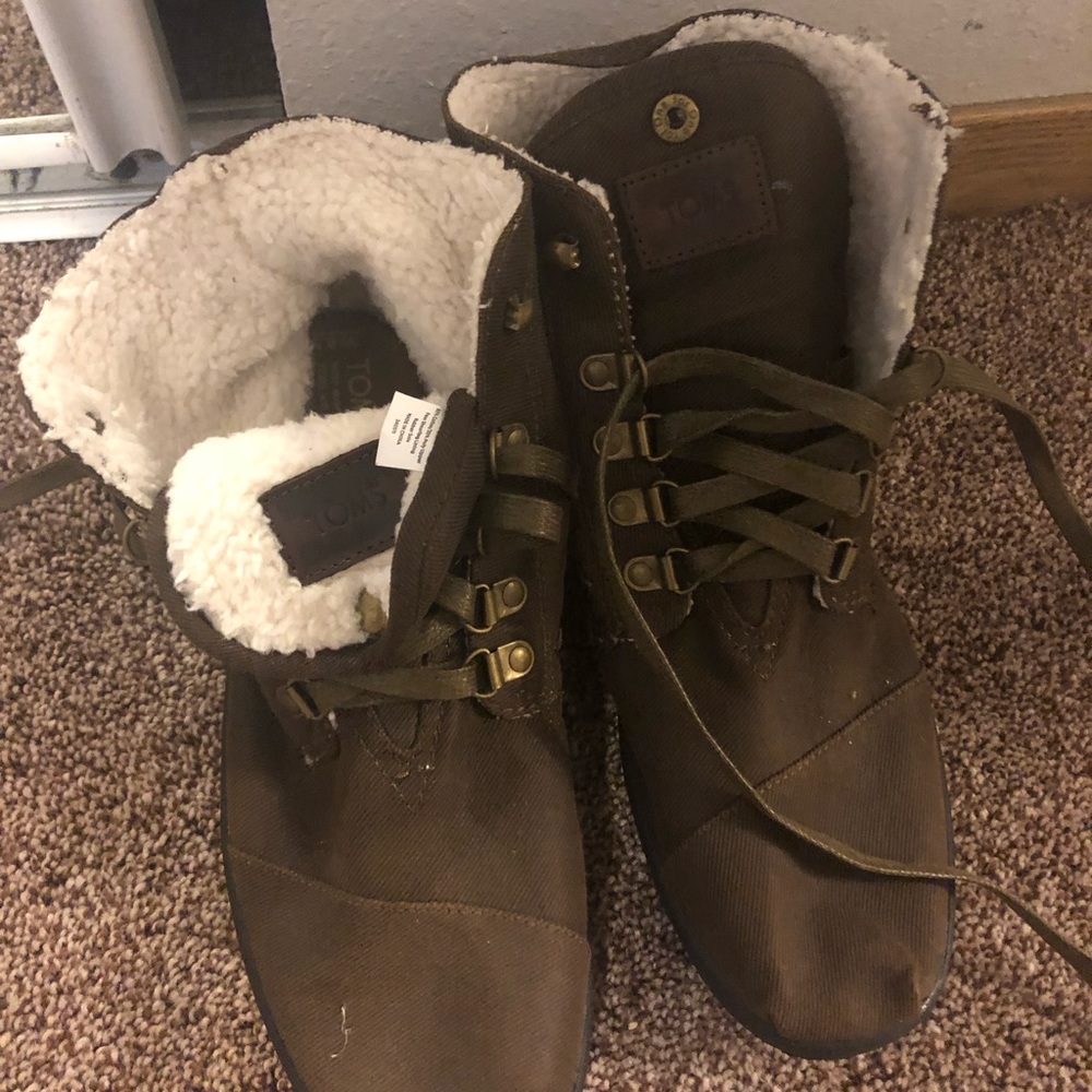 TOMS Faux Shearling-Lined Boots-Never Worn! Sz.9.5
